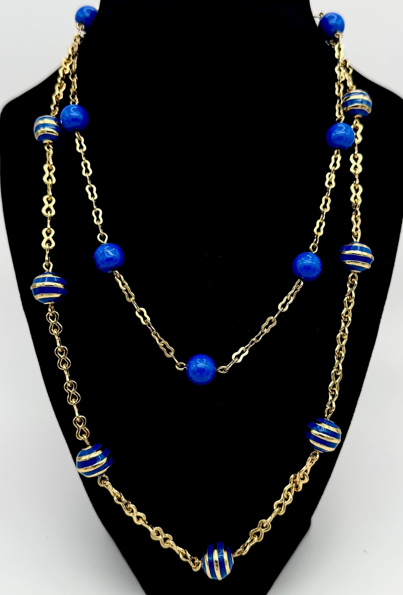 26" talbots gold tone necklace blue beads
